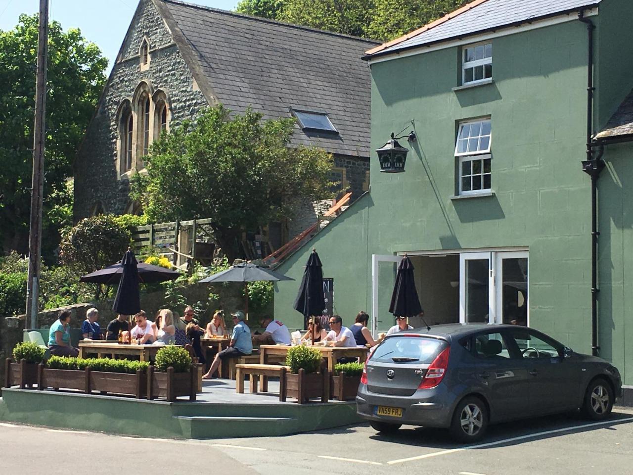 The Cambrian Inn Solva Exteriér fotografie